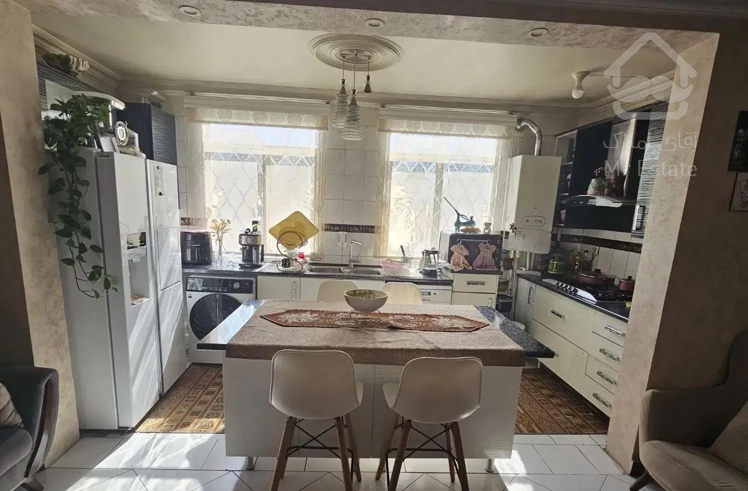 ۶۸ متر خوش نقشه دو خواب پارکینگ سندی سر تا سر نور