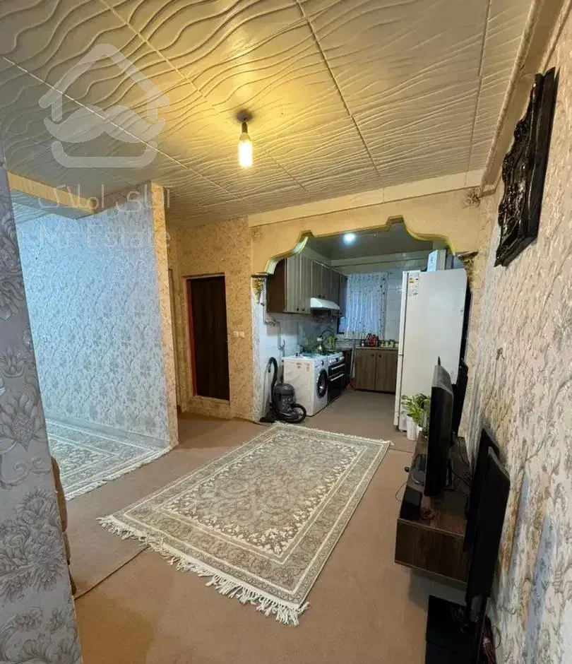 ۶۰مترسنددار/طبقه اول معاوضه باماشین سواری دارم