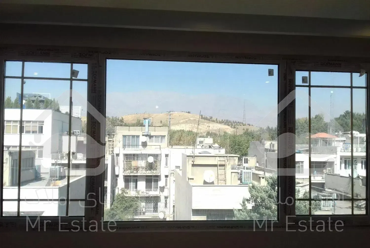 سهروردی شمالی آپادانا نوبخت ۱۲۵متر ۳ خواب تک واحدی