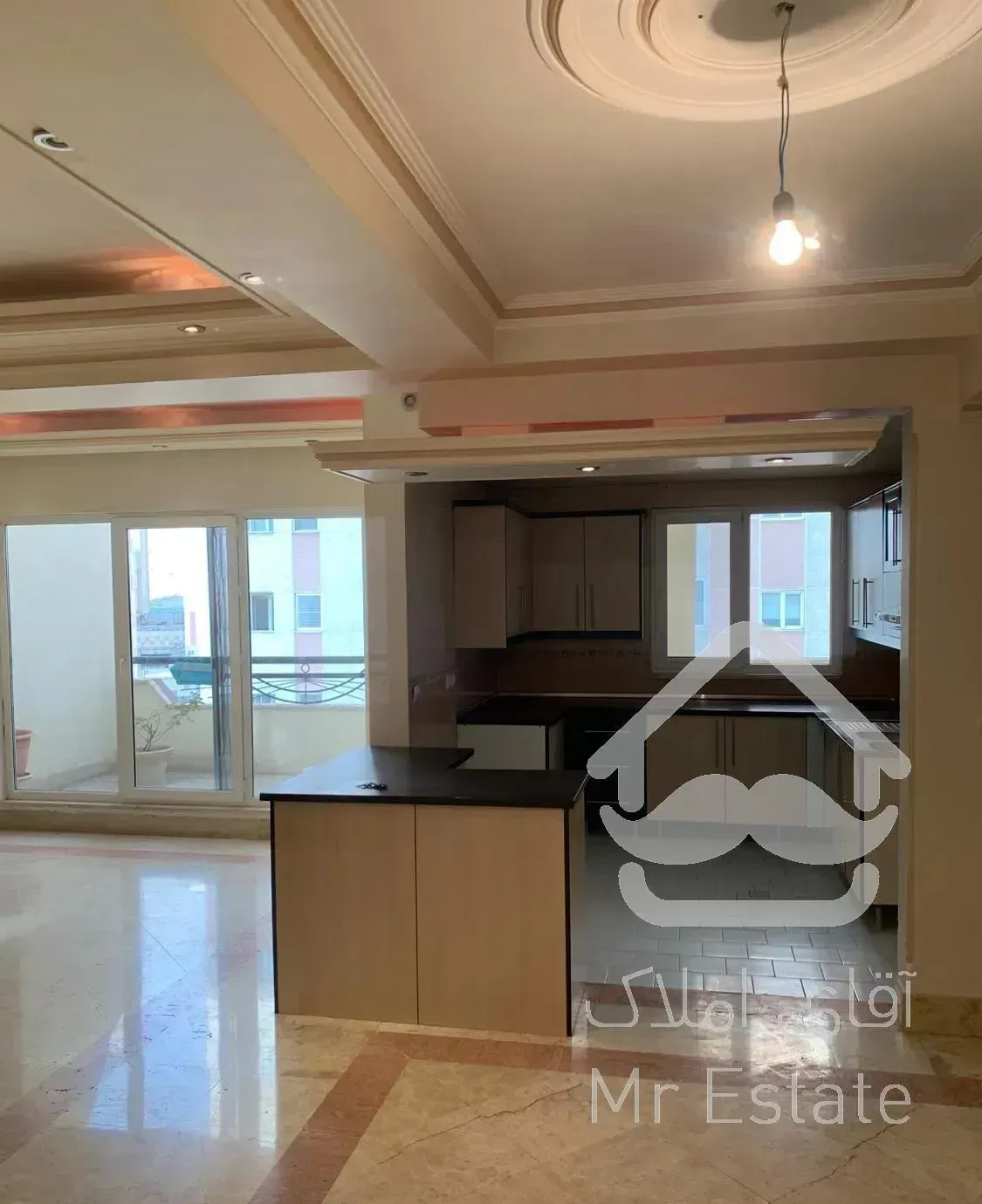 ١٤٠متر٣خواب ٢تراس کوى فراز(علوم پزشکى)