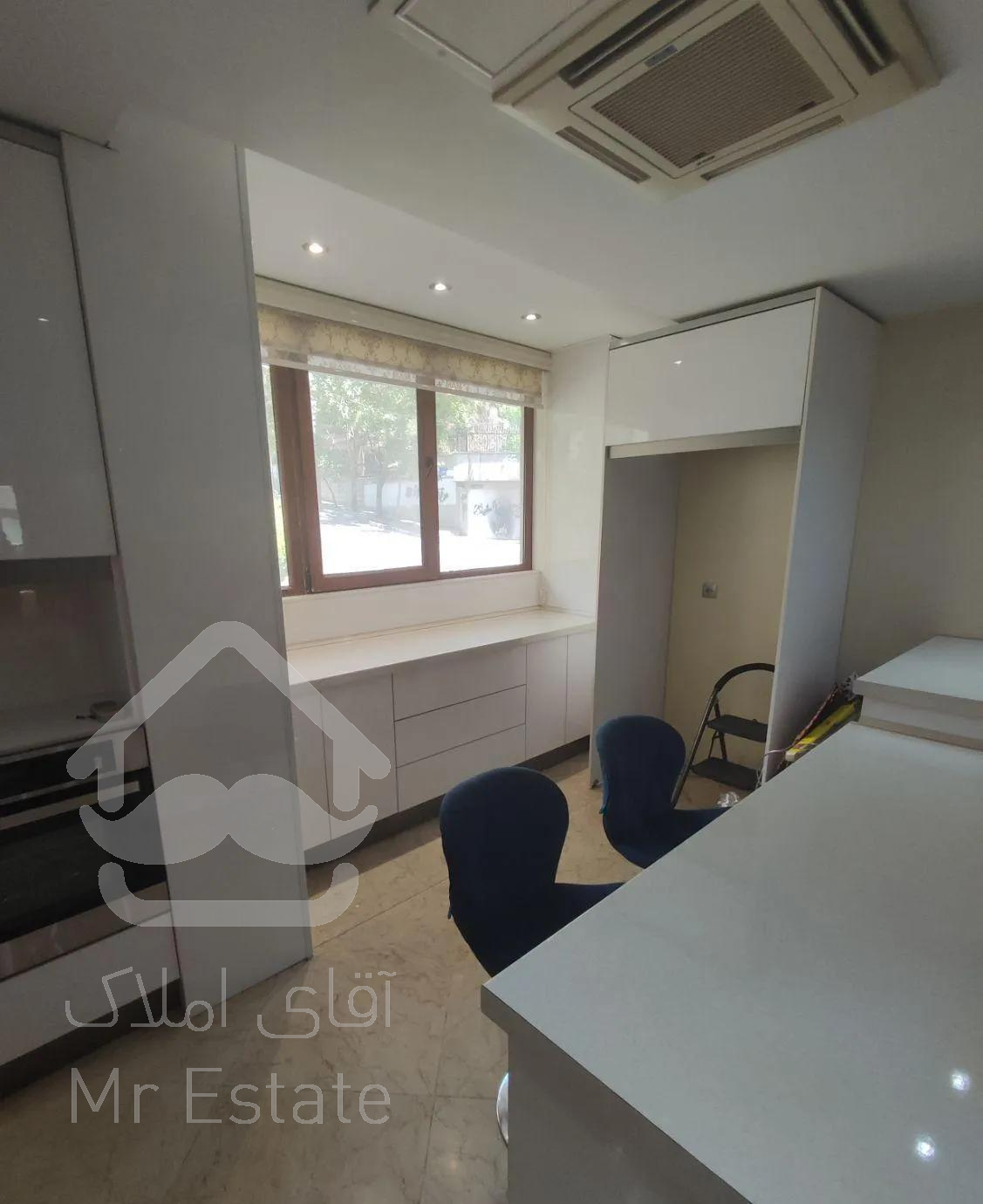 نیاوران ۱۱۵ متر ۳خواب ۱ مستر سونا وجکوزی داخل واحد