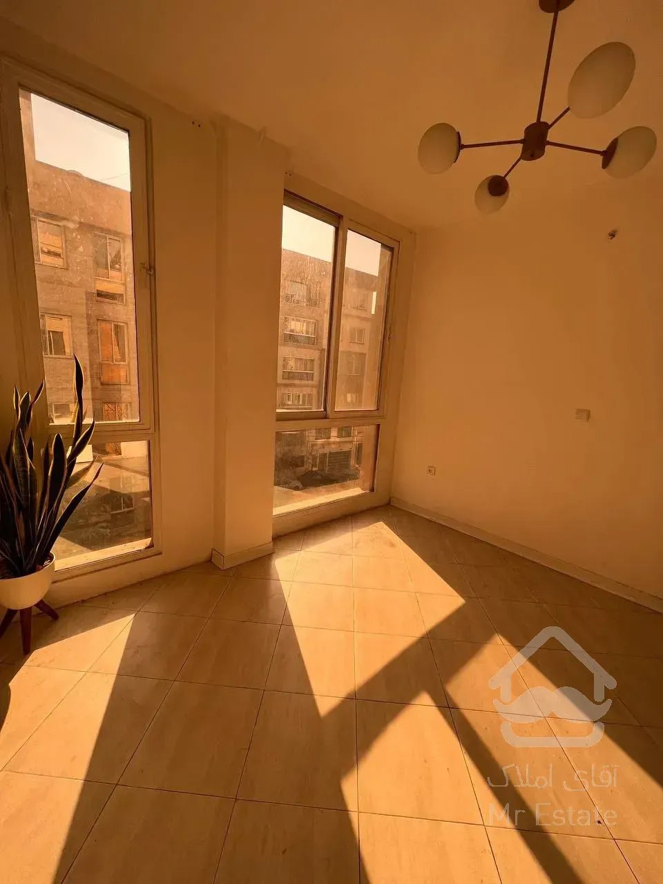 ۵۵متر۱خواب فول نور مستقیم