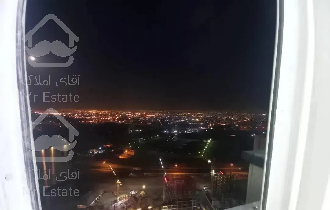 فروش  واحد ۱۳۰ متری روبه کوه در برج مهتاب