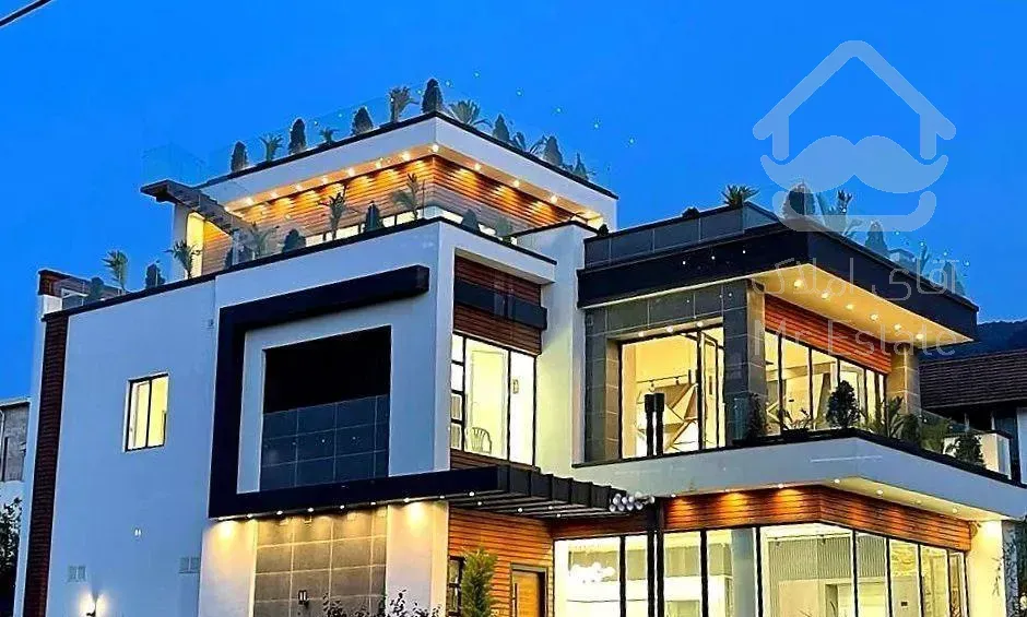 ۷۰۰متر ویلا مدرن/نوشهر شهرکی با اصالت/هوشمند