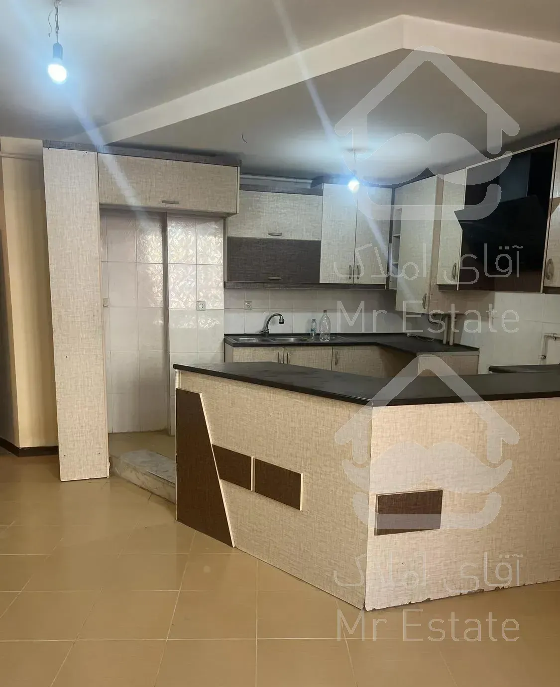 بلوار پزشک معافی مجتمع ارم ۹۰متری فروشی