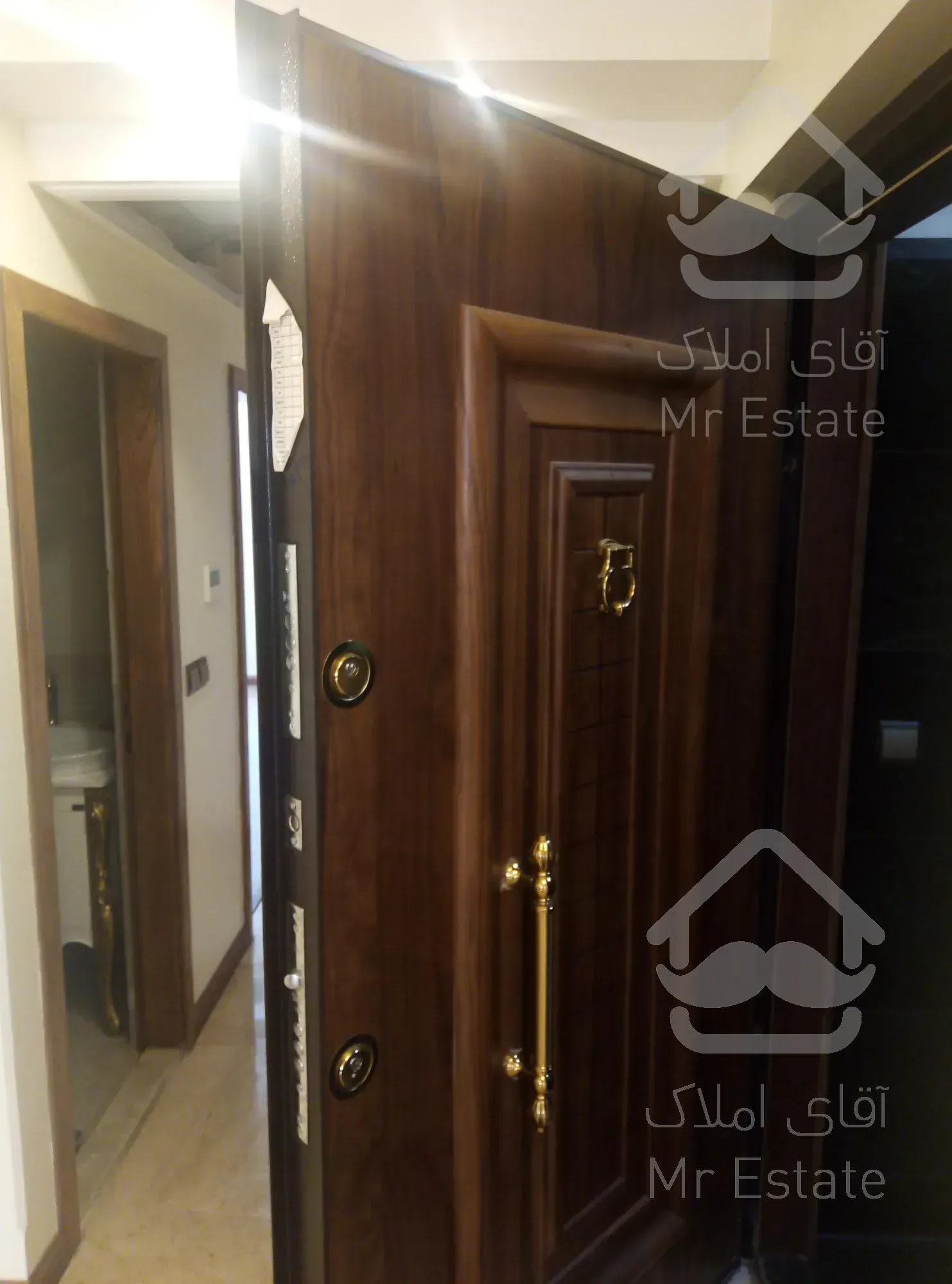 اپارتمان 110متری جنت آباد جنوبی لاله شرقی