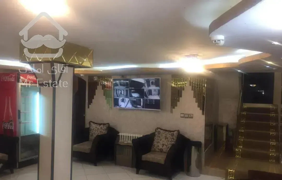 سوئیت سه تخت عرشیا