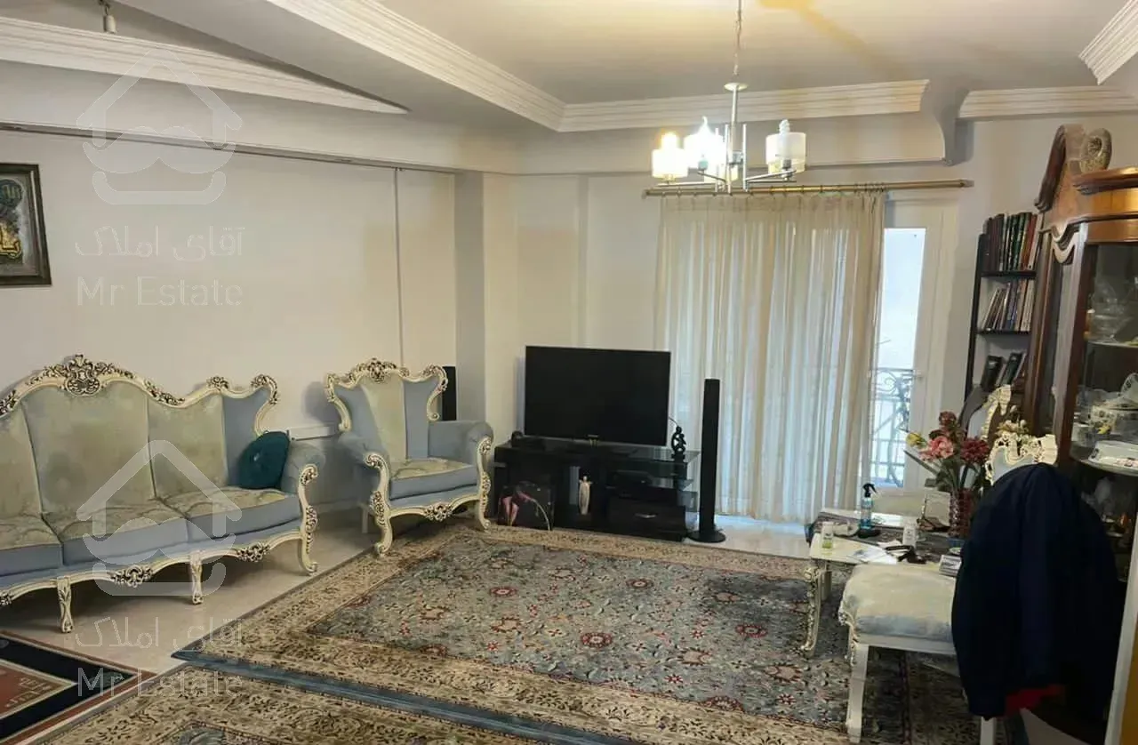 ۶۵ متری/پارکینگ و اسانسور/سنددار/مرکزشهر