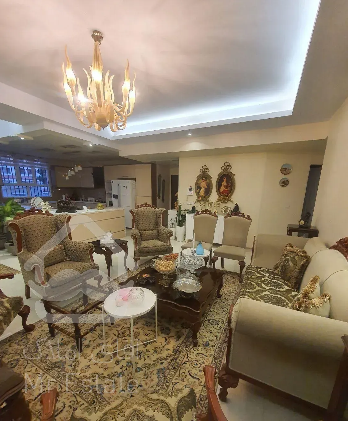 ونک ۱۲۷ متر ۳ خواب/۷ ساله/۱۵ متر پاسیو