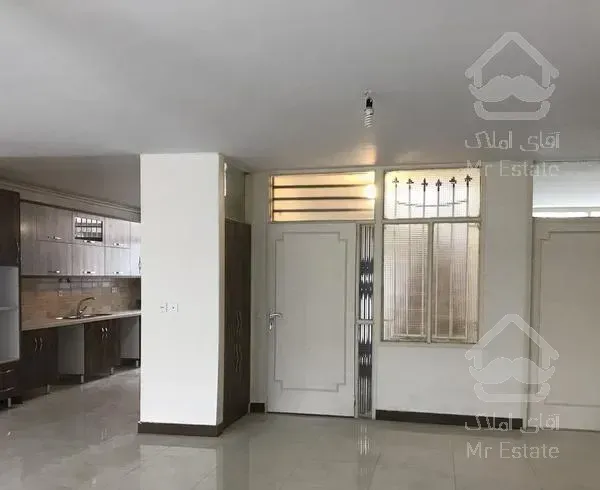 اجاره ویلایی دربست ٣٠٠ متری