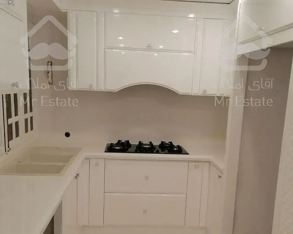 ۱۵۵متری ۳خواب/خیابان گلگشت/۲پارکینگ سندی