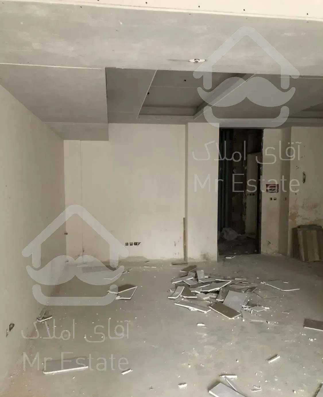 ۸۳ متری نوساز//فول امکانات//خ دهقان