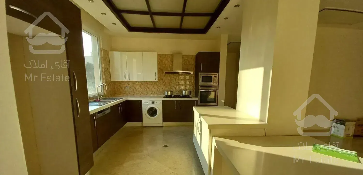 آپارتمان ۱۷۵متر/۳خواب/گلستانها/۲پارکینگ فول فرنیش