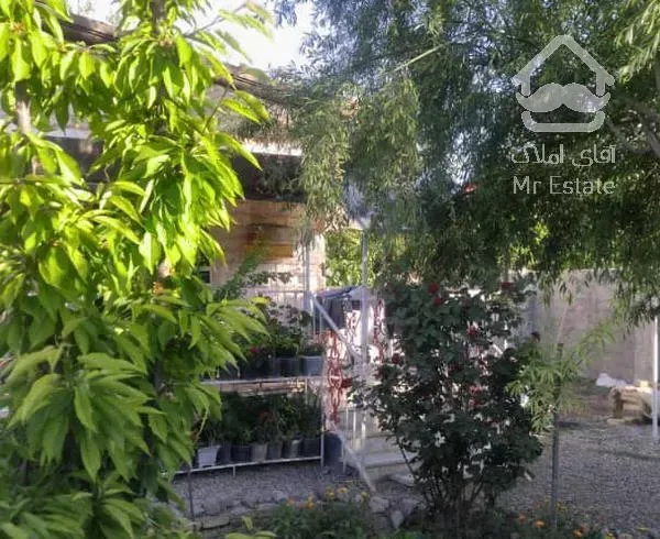 خانه ویلایی ۳۰۰متری تک خواب