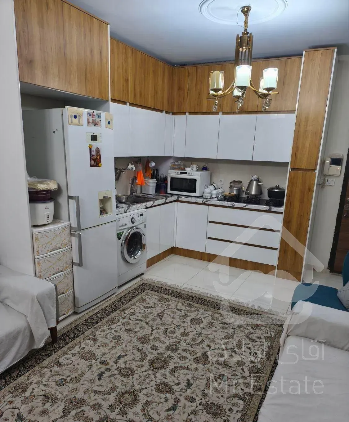 45 متری / 2 خوابه / آسانسور دار / فول بازسازی