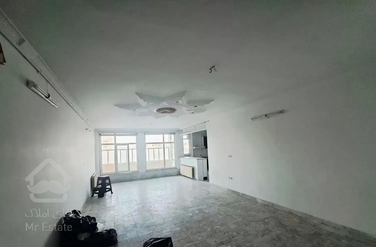 ۱۴۰متر آپارتمانی/ اطلسی