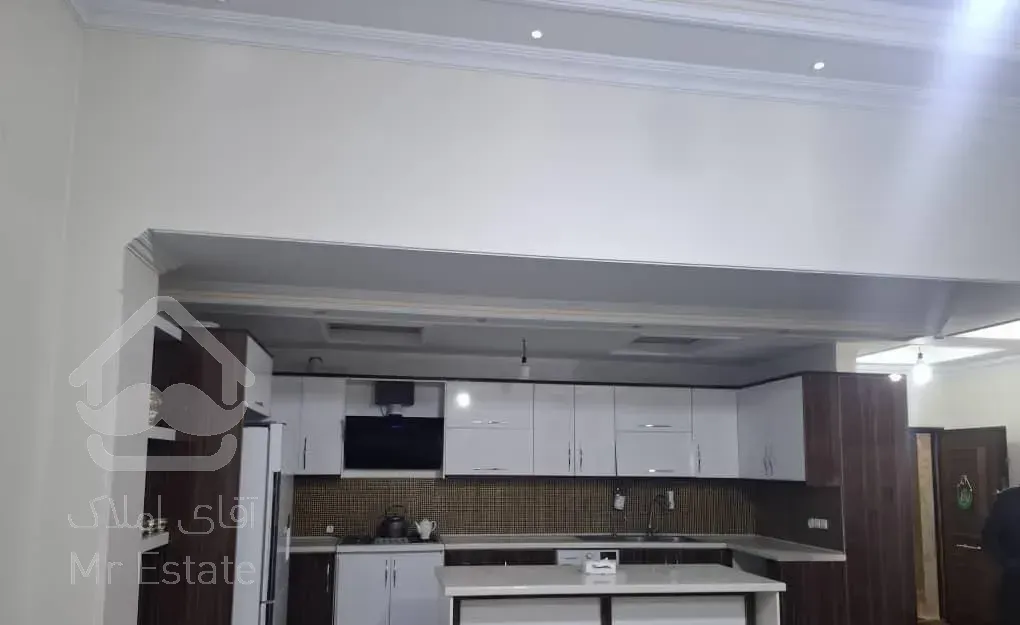 آپارتمان ۱۲۲ متری جنوبی.اردستانی شریف الهیه غرب