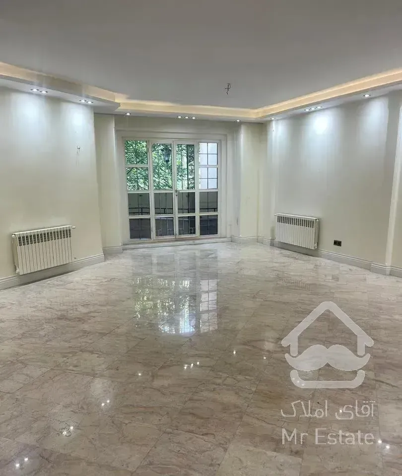 قلهک ۱۶۰متر ۳خواب فول امکانات