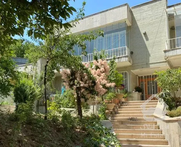 نیاوران ۵۲۰ متر لوکیشن قوی