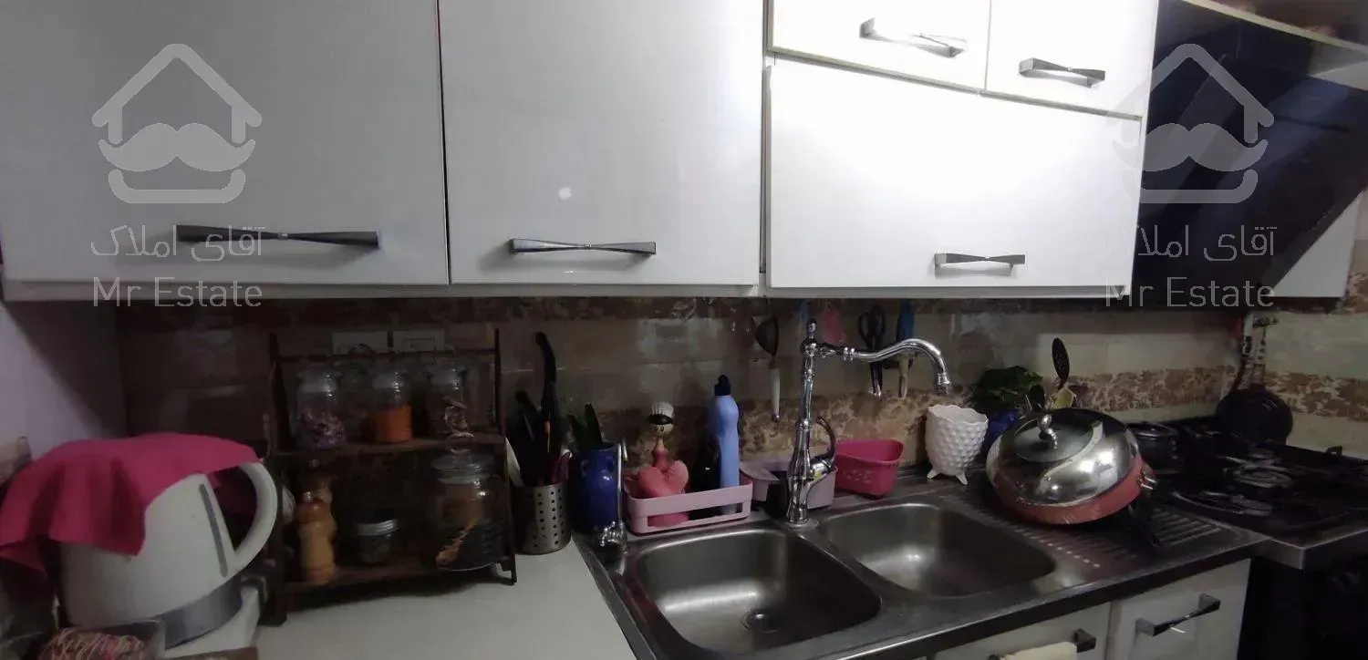 ۷۰متر طبقه بالای ویلایی تمیز نادری