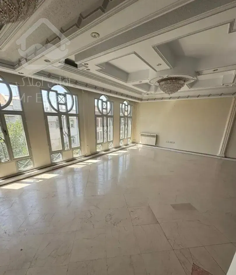 آپارتمان ۱۸۰ متر/۳ خواب/شهرک گلستان