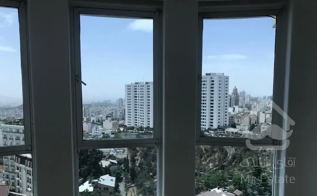 ۱۷۳ متر / نوساز / ۲ پارکینگ سندی