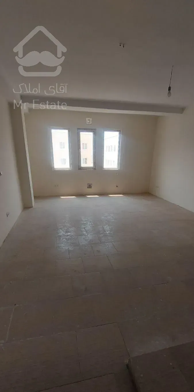 آپارتمان فاز چهار شمالی با پارکینگ مسقف