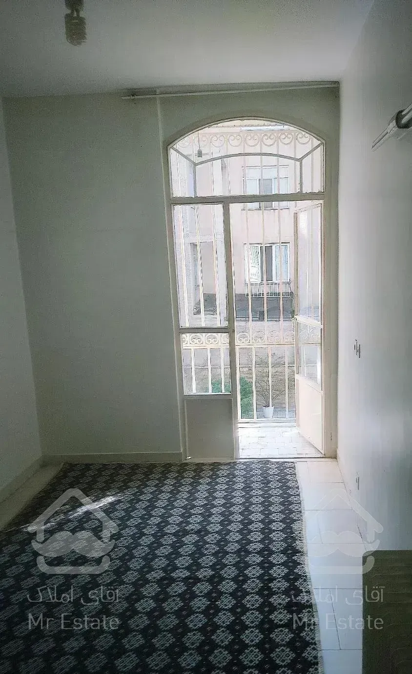 ۶۷ متر ۲ خوابه