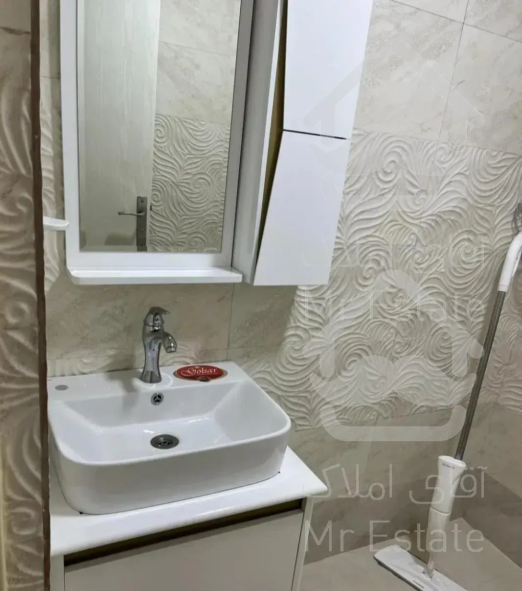 ۱۱۳ متری/برج بهاران/طبقات بالا