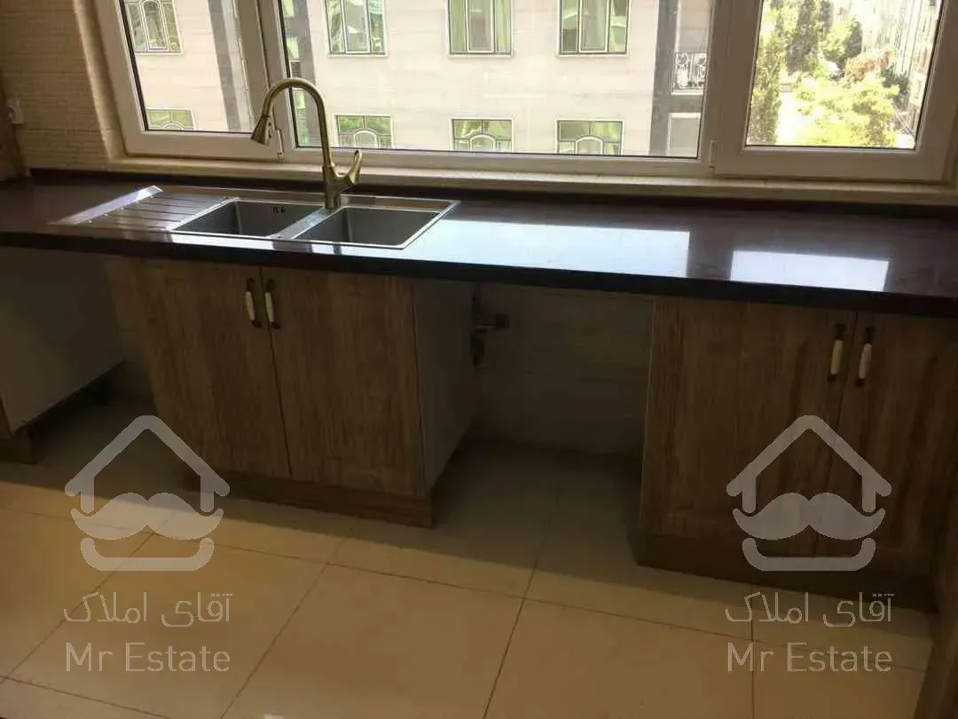 ۱۲۷ متر ۳ خواب واقع در فردوس شرق