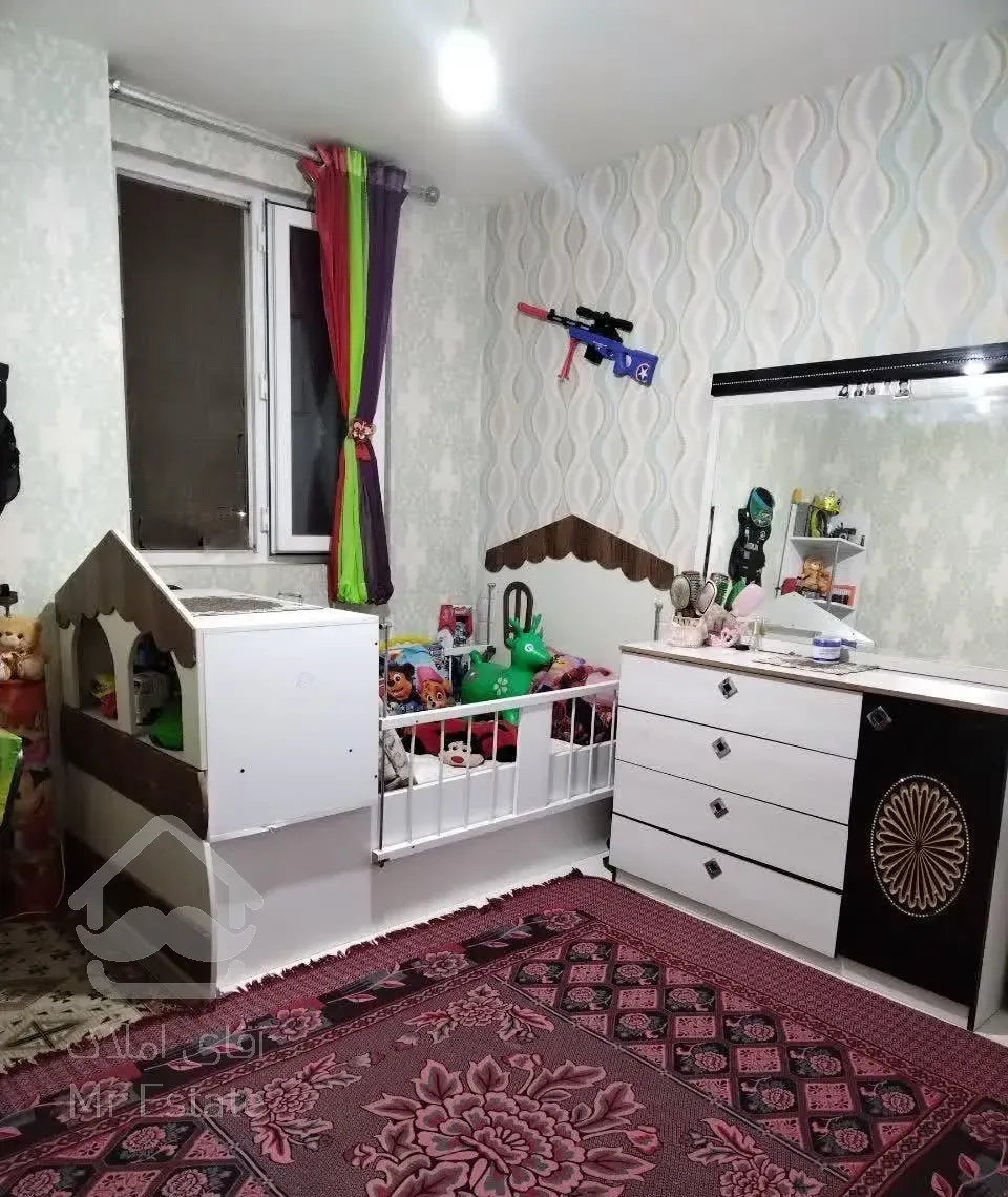 فروش آپارتمان ۸۳ متری خیابان فلسطین سه راه قدس