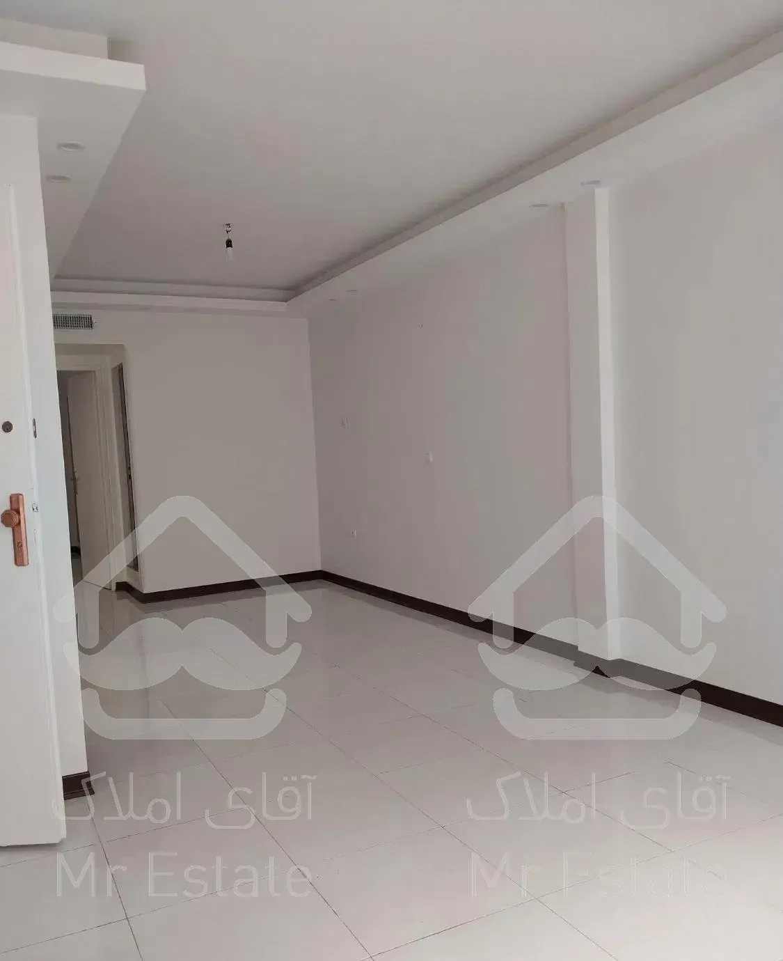 نصرت، ۷۱ متر، ۲ خواب ،۲۰ ساله