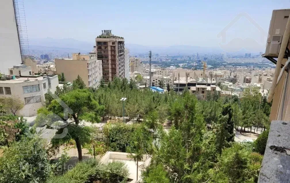 نیاوران/جماران/۳۰۰ متر/۱۲۰قدرالسهم/مستقل