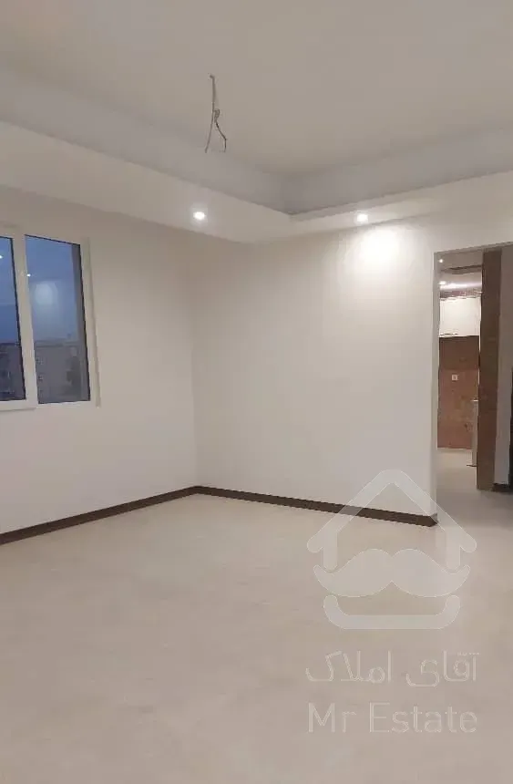 فروش فوری اپارتمان ۹۷متری نوساز/در طرشت