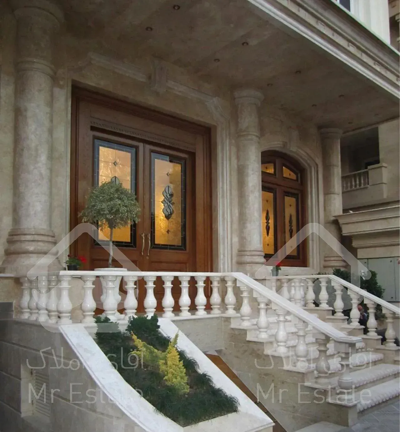 اپارتمان۲۴۵متری/تک‌واحد/شمالی‌جنوبی/چهارباغ‌بالا