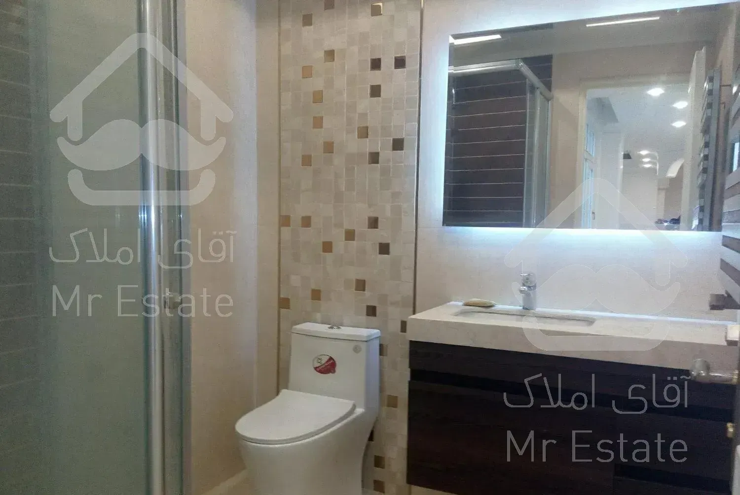 دروس ۳۰۰ متر ۴ خواب ۲ پارکینگ تکواحدی