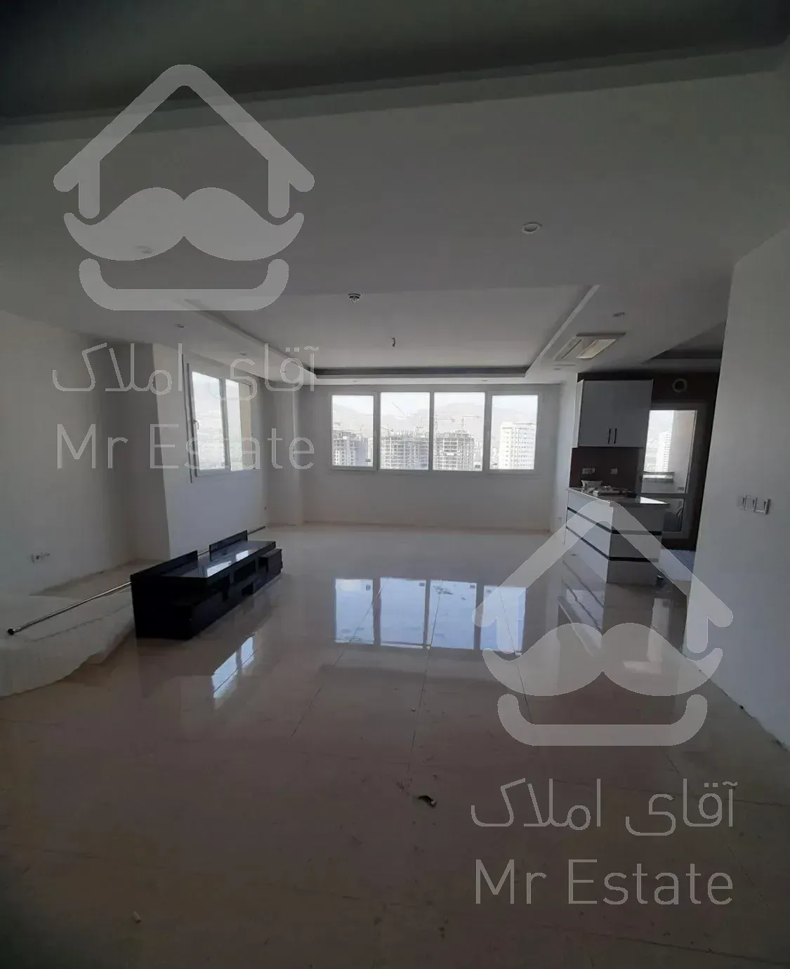 ۱۲۰ متر/ سه خواب/ تماما رو به آفتاب