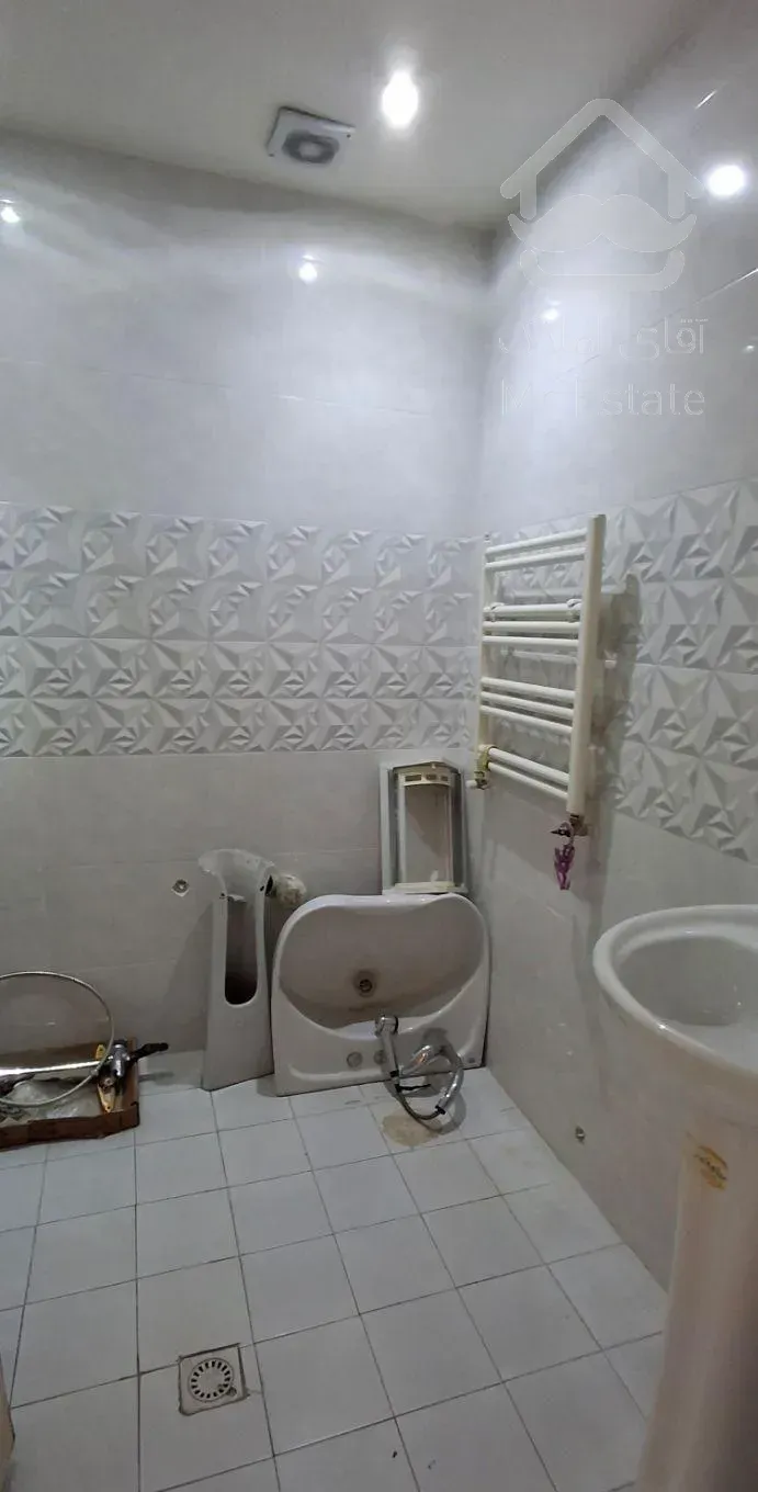 آپارتمان ۷۷ متری // مناسب سکونت و هوم آفیس و..