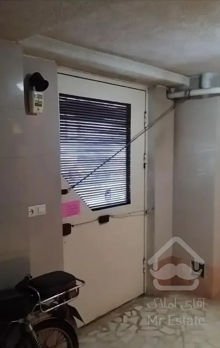 آپارتمان سه خوابه کوچه فرشته طبقه سوم