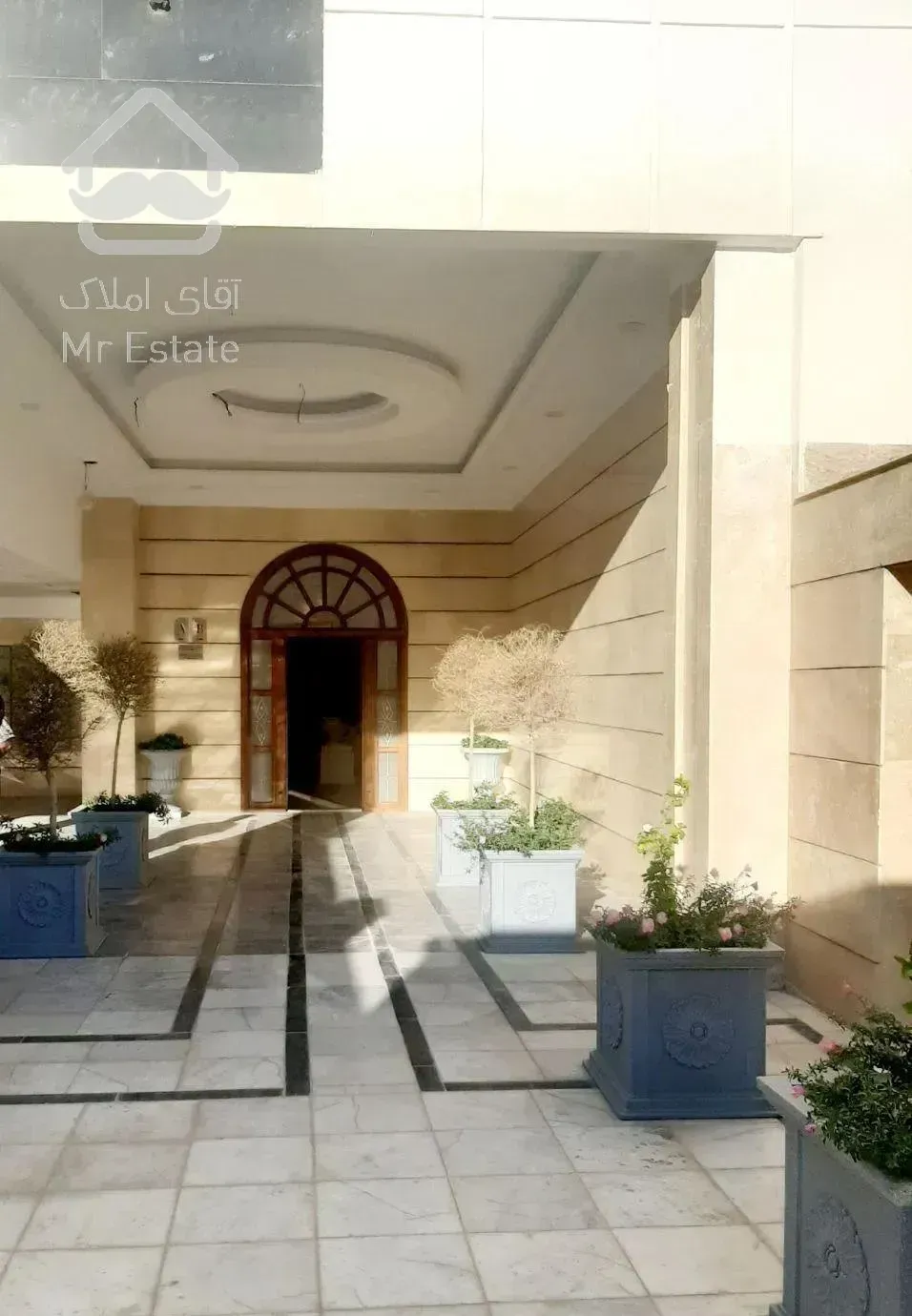 آپارتمان ۱۴۰ متری خوش نقشه در وردآورد (واقعی)