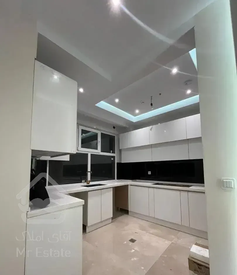 ظفر ۶۸ متر یک خواب مستر