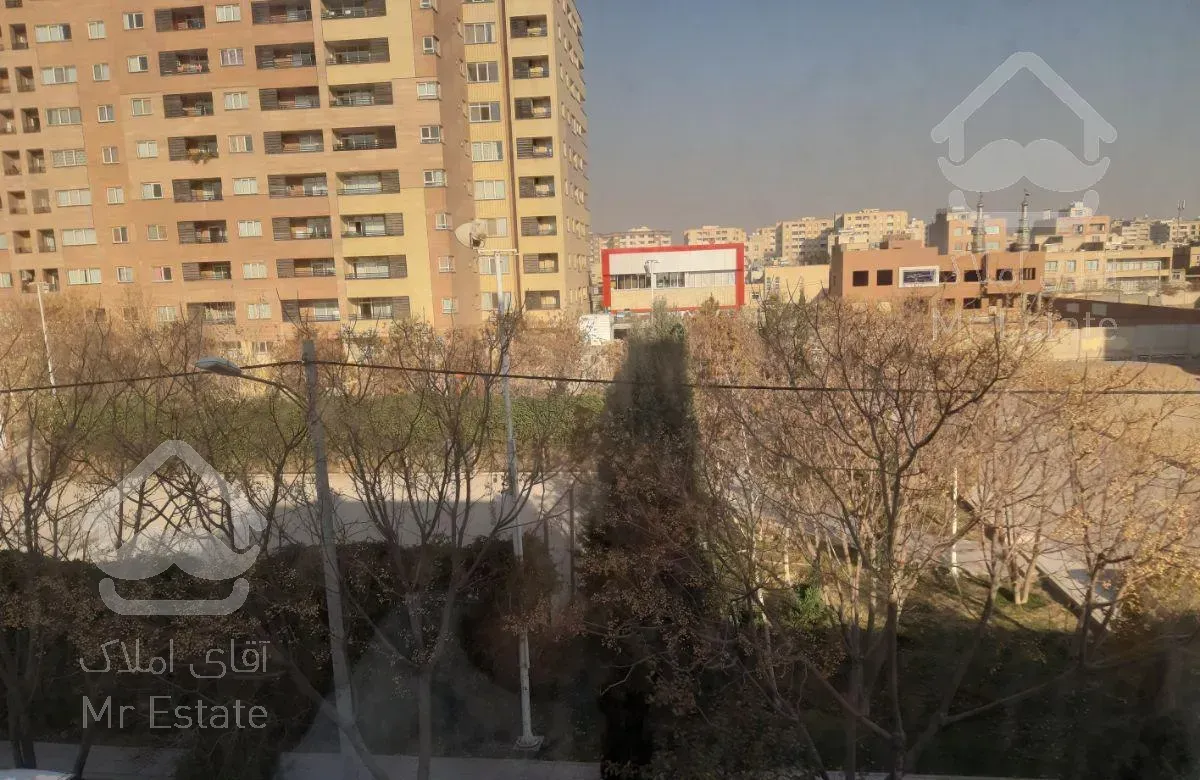 اپارتمان بین ۷۰ تا ۷۵ متر هست ۱ خواب