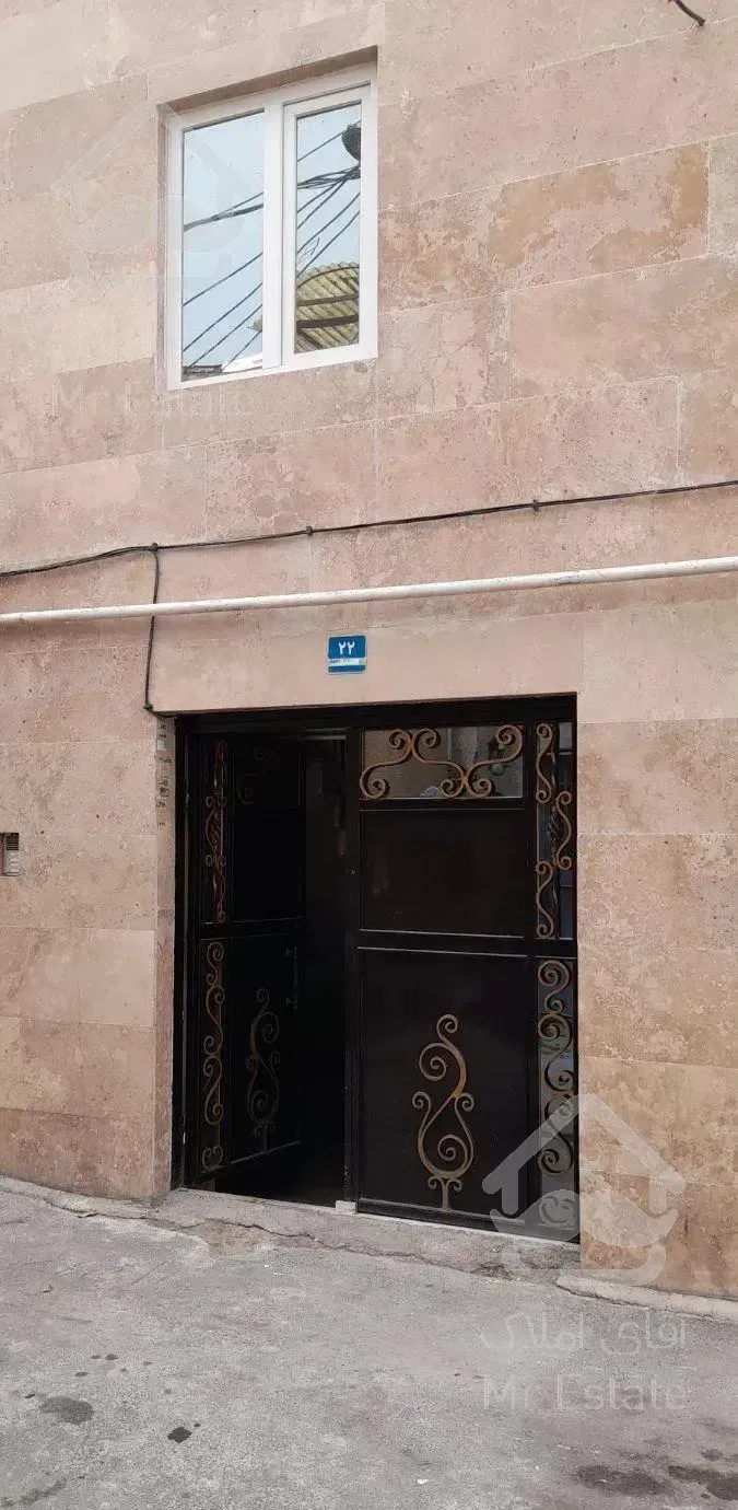 واحد ۴۹ متری  ده ونک