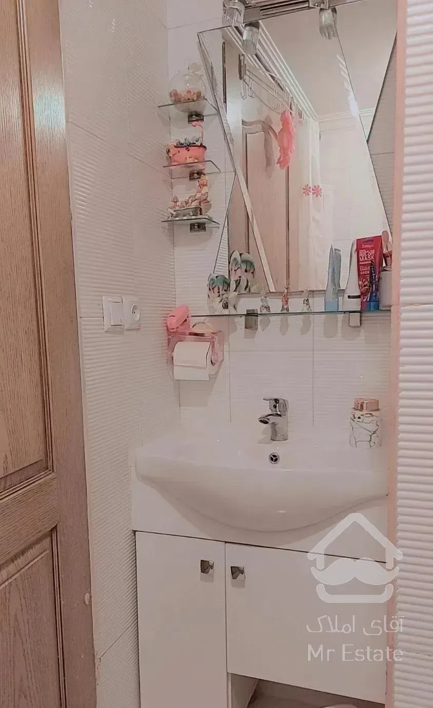 آپارتمان ۸۱ متری دو خوابه