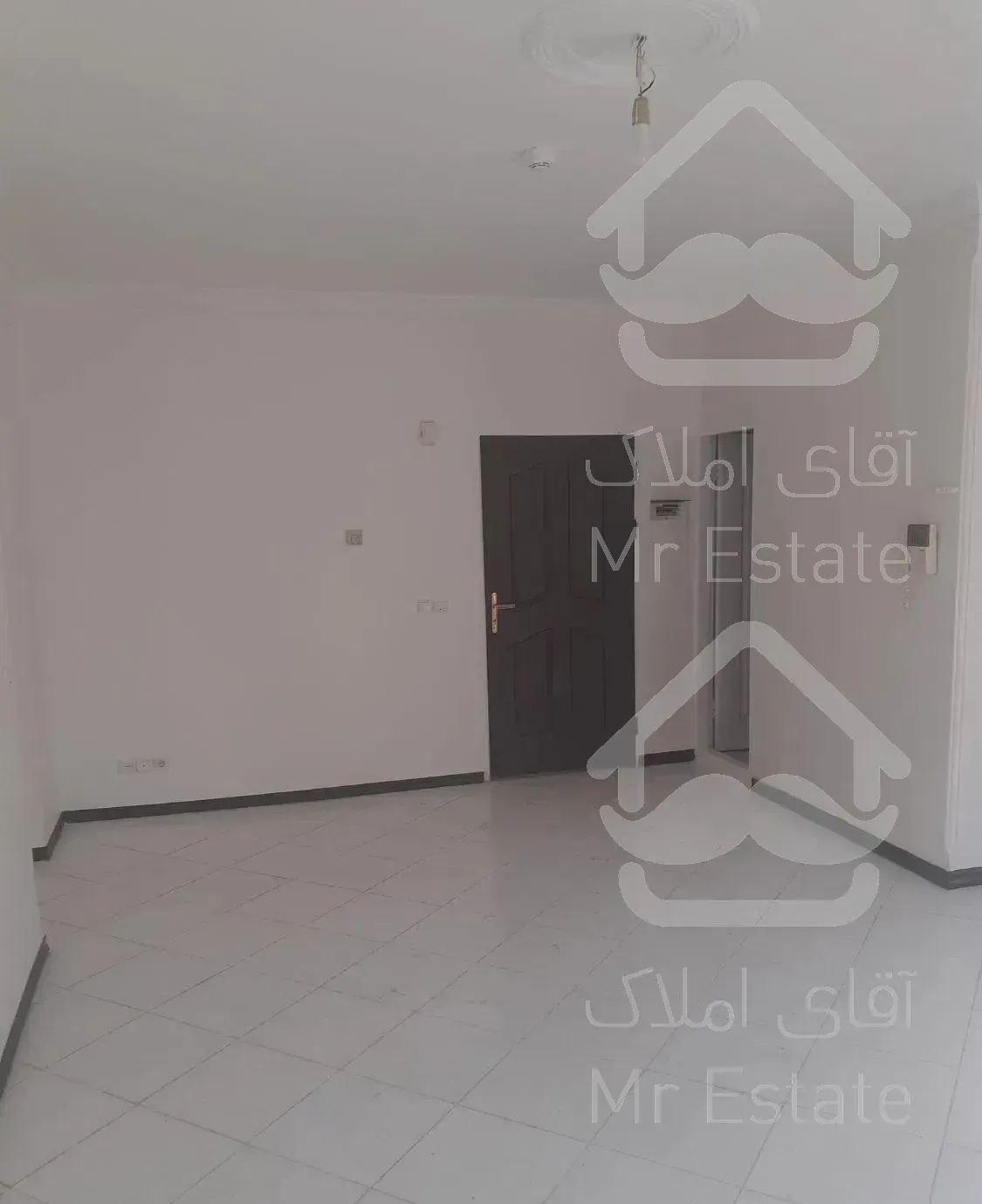 ۷۵ متر سند اداری دریاچه چیتگر