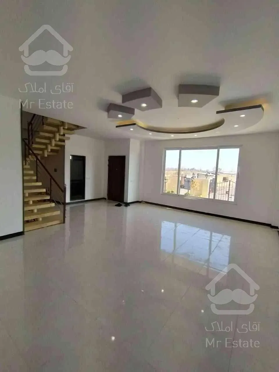 فروش ویلا ۲۵۰متری