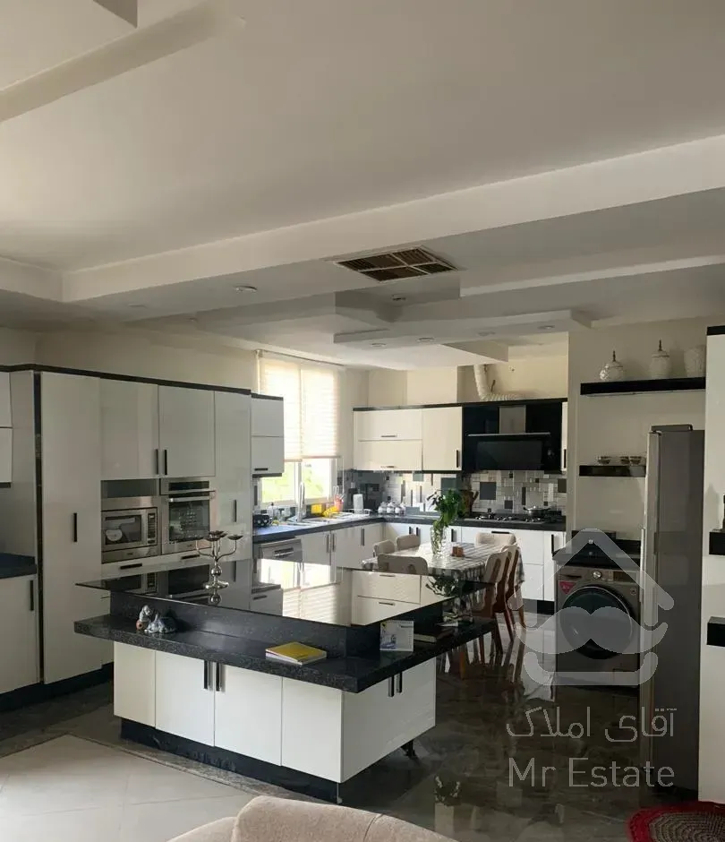 آپارتمان ۲۴۰ متری / قبل از صارمی / مجموعه آبی