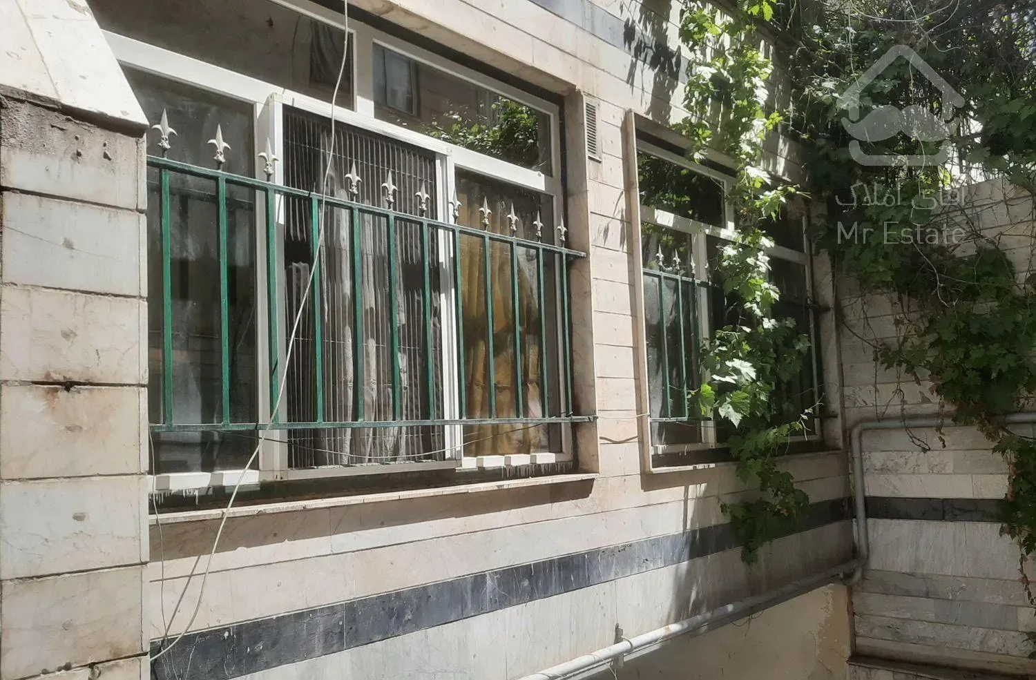 ۴۹ متری طبقه همکف خیابان جعفری