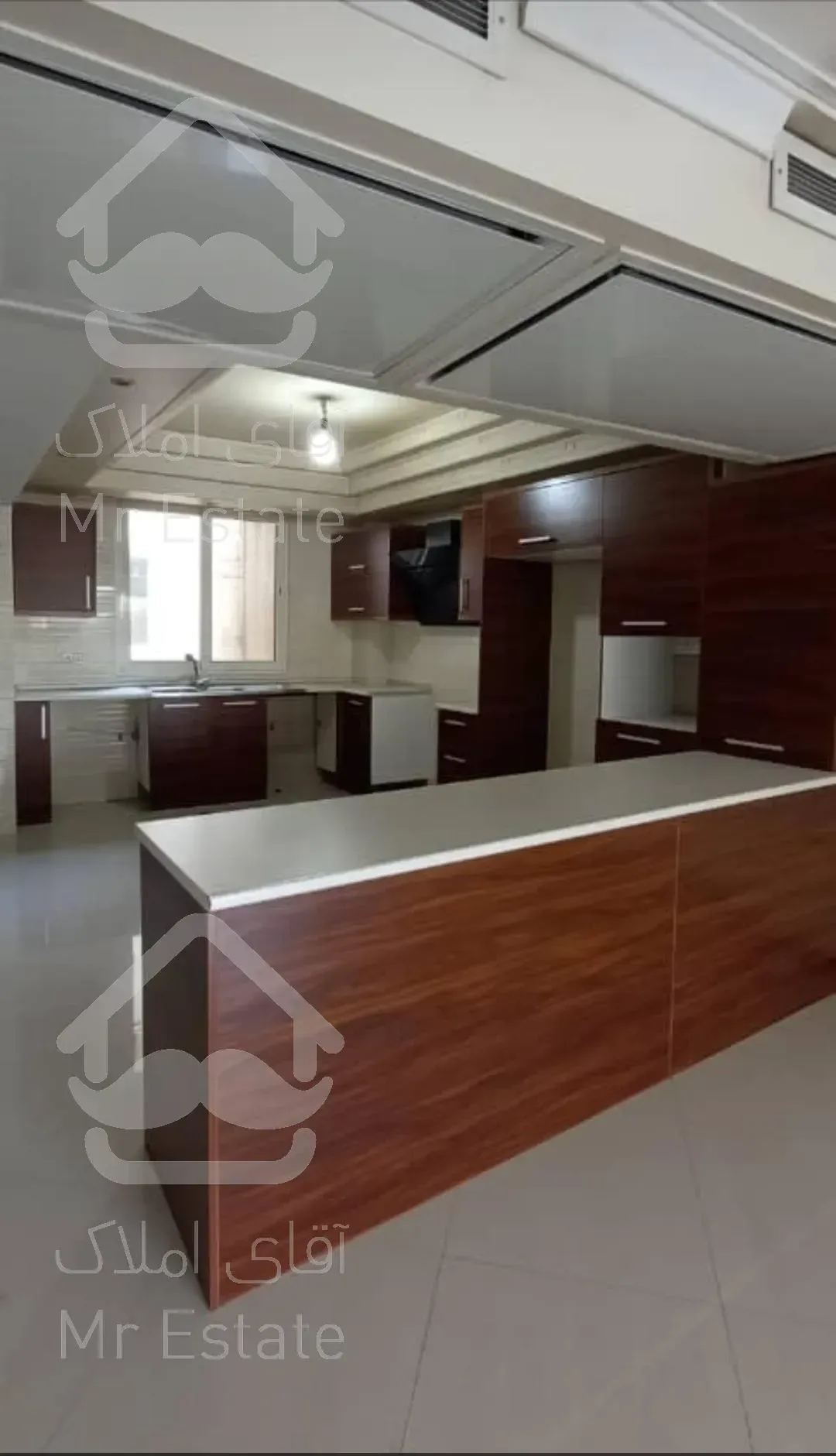 خرید آپارتمان ۱۳۵ متری نیاوران