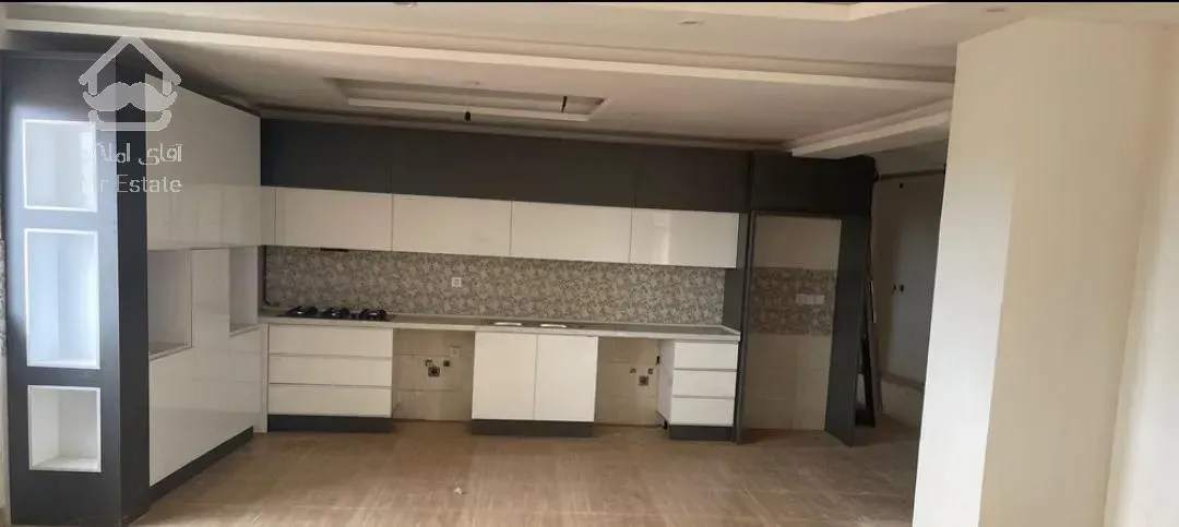 آپارتمان ۱۰۳متری کلید نخورده/بهارستان